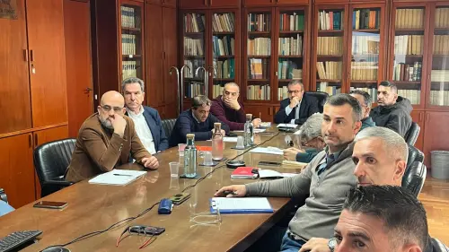 Crisi alla Ceramica Mediterranea di Guspini: istituzioni e sindacati al tavolo per il futuro dell’azienda